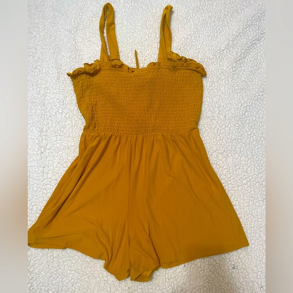Burnt yellow romper - Picture 2 of 2